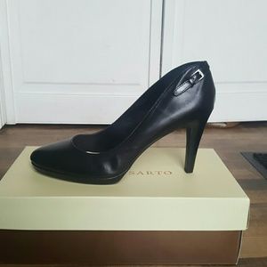 Women's size 11 shoes